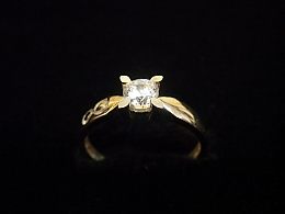 Златен дамски пръстен, 2.37гр. ,Ямбол