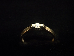 Златен дамски пръстен, 2.2гр. ,Бургас