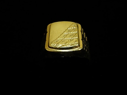 Златен мъжки пръстен, 3.3гр. ,Айтос