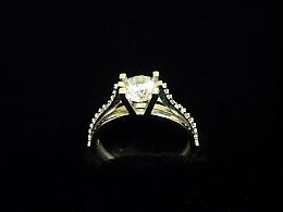 Златен дамски пръстен, 3.64гр. ,Бургас