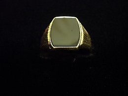 Златен мъжки пръстен, 3.78гр. ,Средец