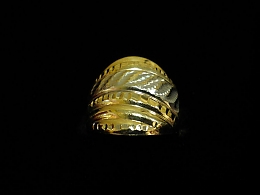 Златен дамски пръстен, 2.3гр. ,Средец