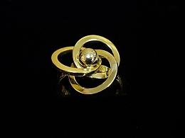 Златен дамски пръстен, 2.14гр. ,Сливен