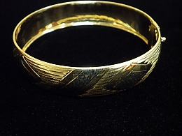 Златна твърда гривна, 8.74гр. ,Бургас