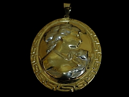 Златен медальон, 3.9гр. ,Бургас