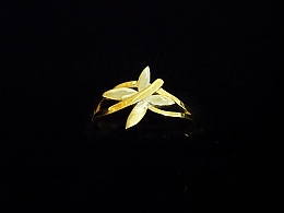 Златен дамски пръстен, 2.26гр. ,Средец